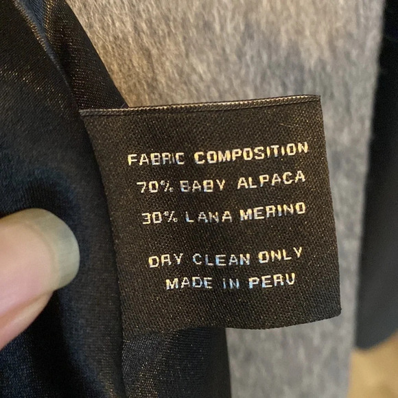 NWOT Baby Alpaca Cape by Schweitzer Linen Made in Peru - Picture 13 of 16